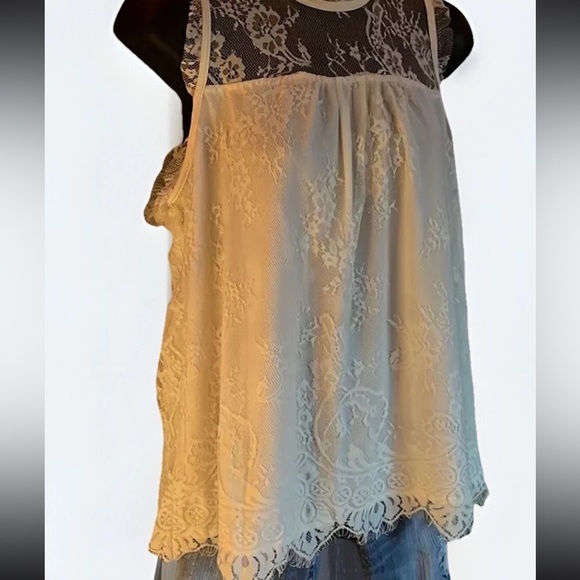 Xhilaration Women’s Lace Top Size L - Picture 2 of 9